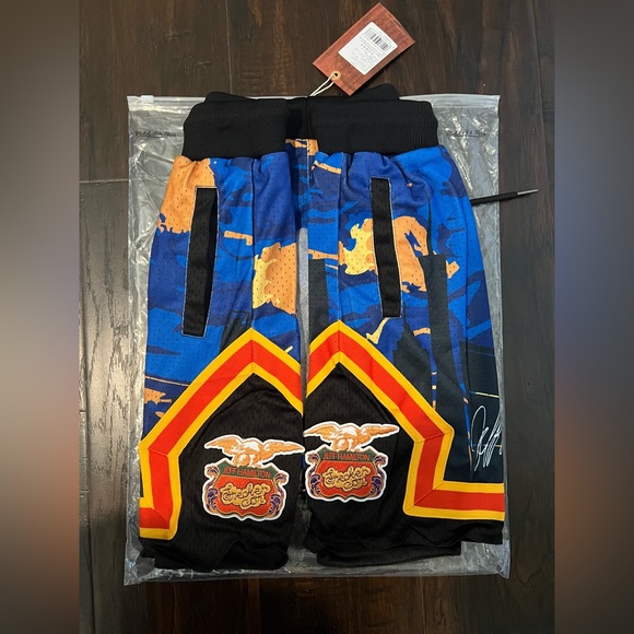 ☄️NWT! Jeff Hamilton X SneakerCon Exclusive Shorts - Picture 7 of 11